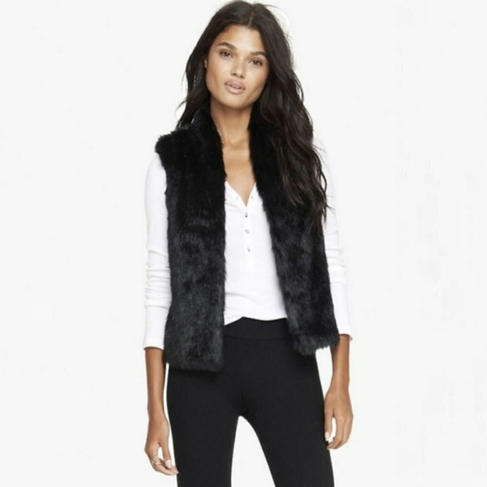 SEBBY COLLECTION Women's Black Vegan Faux Fur Vest - NWT